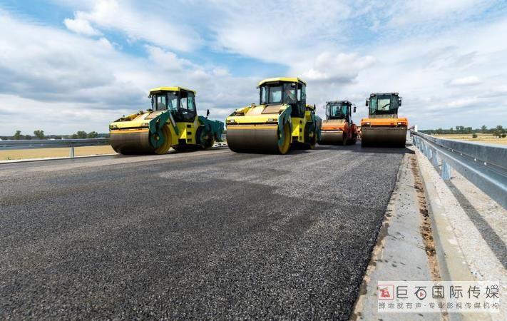 拍攝地點(diǎn):上海總部,無(wú)錫江陰工廠,重點(diǎn)道路工程實(shí)景(視具體情況而定)