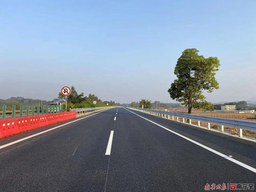 正式恢復(fù)通行 興業(yè)至六景高速公路路面改造工程 南寧往玉林方向 半幅改造完成